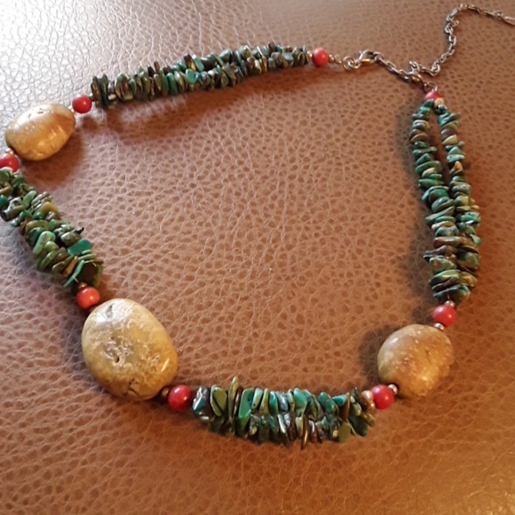 Turquoise and coral necklace - Picture 1 of 2